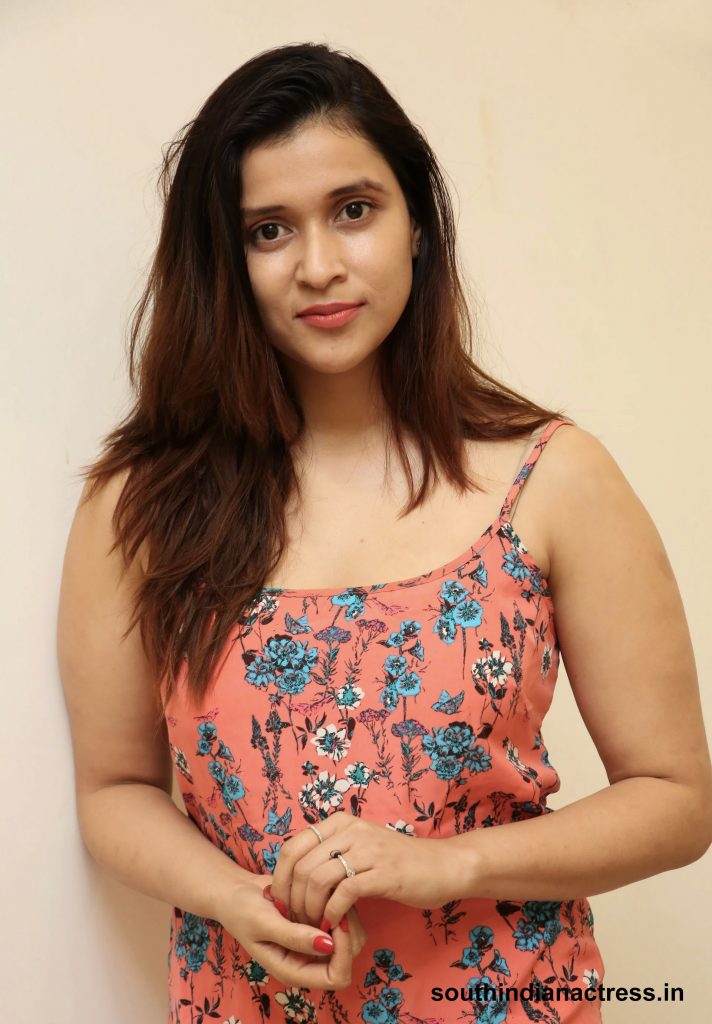 Mannara Chopra Net Worth 2021 Age Height Weight