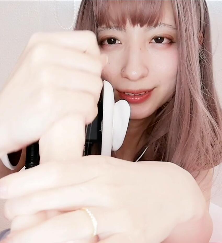 ASMR UuChan (Youtube Star) Wiki, Age, Biography, Boyfriend, Family and More Photo