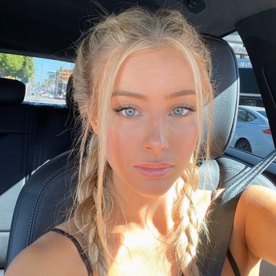 Daisy Keech (Youtube Star) Wiki, Age, Biography, Boyfriend, Family and More Photo