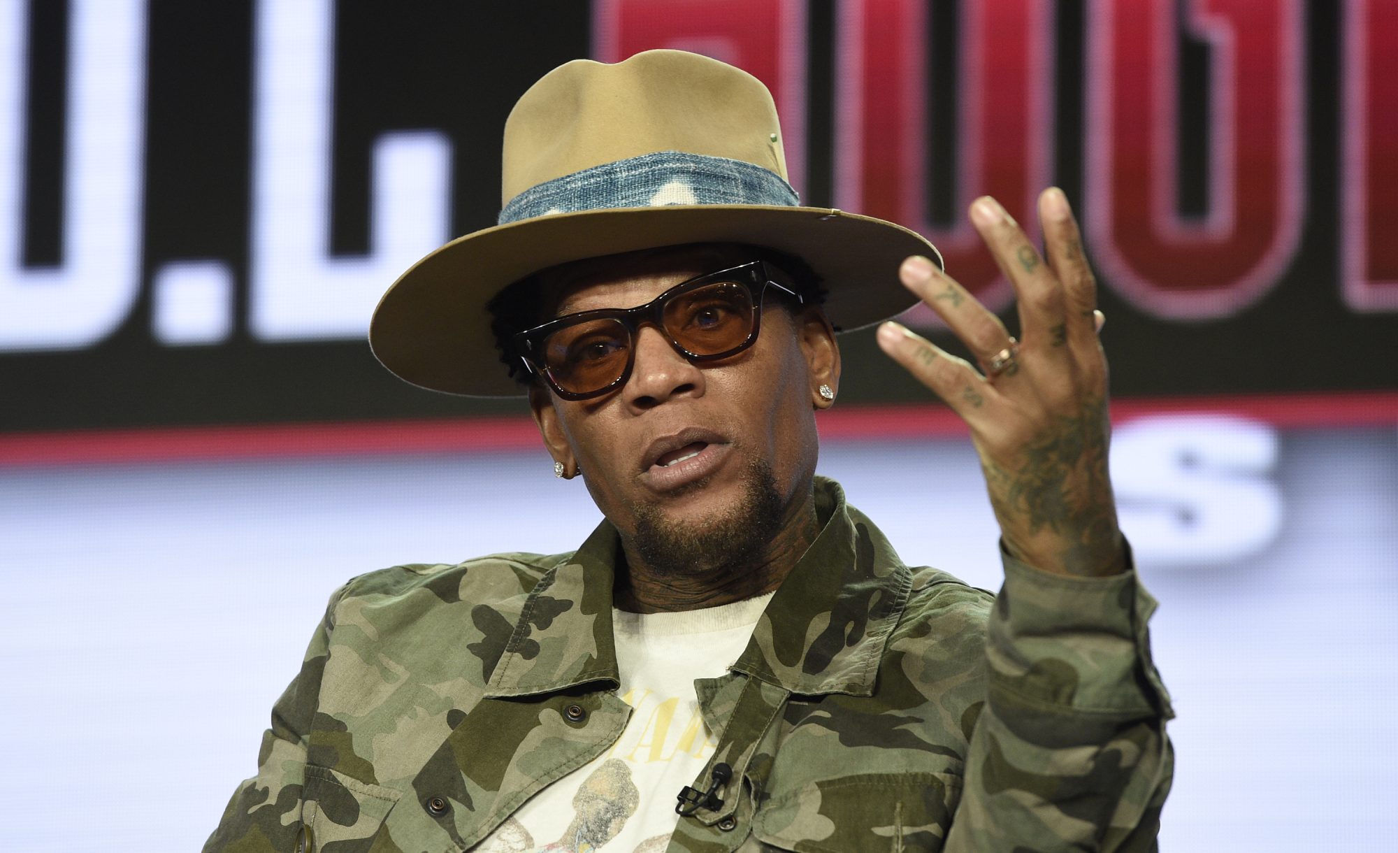 D. L. Hughley Net Worth 2022, Age, Wife, Height, Weight, Bio & Wiki Photo